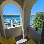 Gaj - Guest With Charm Bed & Breakfast 3*