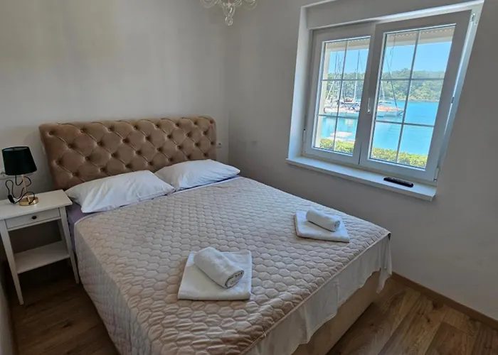 Gaj Couette-café 3*