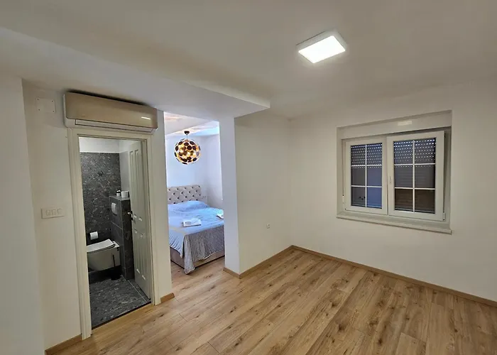 Gaj Couette-café Omišalj