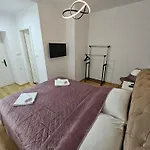 Gaj - Guest With Charm Bed & Breakfast 3*