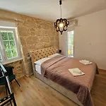 Bed & Breakfast Gaj - Guest With Charm 3*