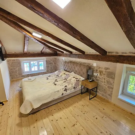 Bed & Breakfast Gaj - Guest With Charm 3*